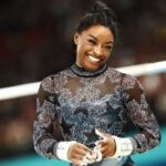 Η «βασίλισσα» Σιμόν Μπάιλς στην κορυφή