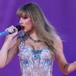 Η Τέιλορ Σουίφτ κατέρριψε το ρεκόρ των MTV VMAs που είχε η Beyoncé