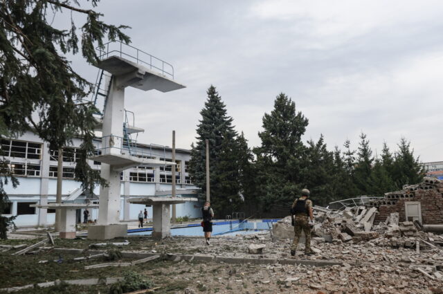 Πόλεμος στην Ουκρανία: Τρεις νεκροί σε ρωσικές επιθέσεις