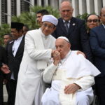 Ινδονησία: Ο πάπας και ο μεγάλος ιμάμης της Τζακάρτα υπέγραψαν κοινή έκκληση κατά της «θρησκευτικής εργαλειοποίησης συγκρούσεων»