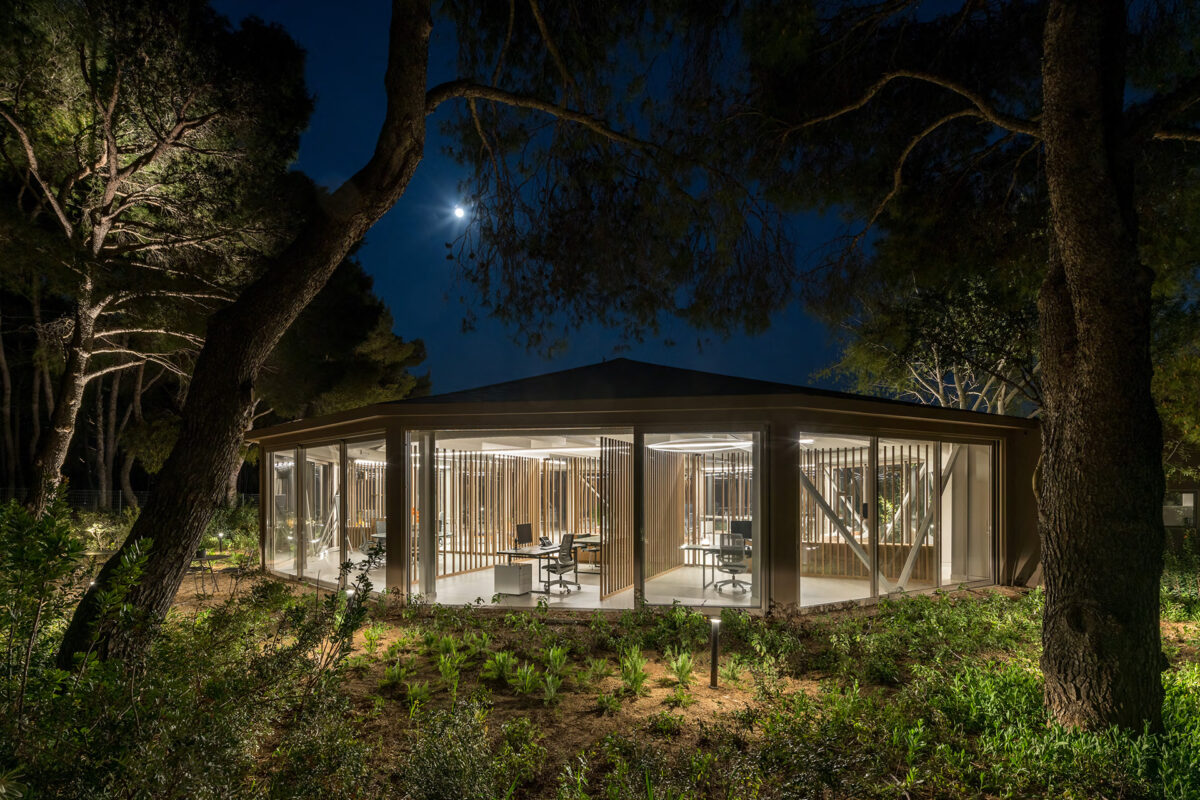 C-Pavilion in Tatoi Club. Architecture by Chrysokona Mavrou & Associates