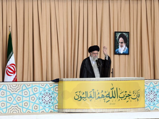 Το Ιράν προειδοποιεί για κίνδυνο «κλιμάκωσης» πέραν των συνόρων του αν δεχτεί επίθεση