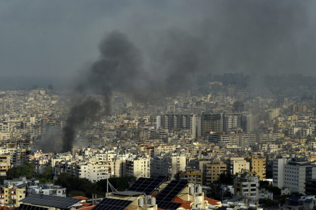 Δέκα πυροσβέστες σκοτώθηκαν από ισραηλινό πλήγμα στον Λίβανο