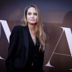 «Maria»: Δείτε τo νέο τρέιλερ και την αφίσα της ταινίας με την Αντζελίνα Τζολί ως Μαρία Κάλλας