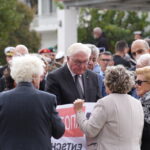 Φρανκ Βάλτερ Σταϊνμάιερ από την Κάνδανο: «Ζητώ συγχώρεση στο όνομα της Γερμανίας για τα βαριά εγκλήματα»