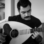 Ο Δημήτρης Κουρτικάκης παρουσιάζει το πρώτο του EP που συνδυάζει το κρητικό λαούτο με ηλεκτρονικούς ήχους