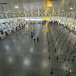 Λονδίνο: Εκκένωση τερματικού σταθμού στο αεροδρόμιο Γκάτγουικ – Ύποπτο πακέτο κοντά στην πρεσβεία των ΗΠΑ