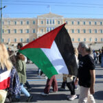 Προπύλαια: Xιλιάδες διαδηλωτές στην απεργιακή συγκέντρωση με κεντρικό σύνθημα «Λευτεριά στην Παλαιστίνη!»