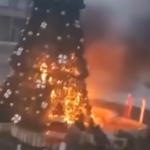 Συρία: Τζιχαντιστές πυρπολούν χριστουγεννιάτικο έλατο