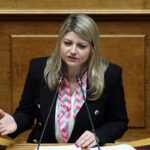 Ν. Γρηγοράκου: «Εισιτήριο χωρίς επιστροφή προς την κοινωνική ανισότητα» o προϋπολογισμός του 2025