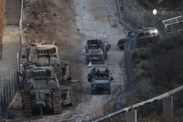 Reuters: Προώθηση ισραηλινών τανκς προς τη Δαμασκό – Διαψεύδει ο στρατός του Ισραήλ