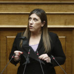 Βουλή: Το «μαύρο κοράκι» της Ζώης Κωνσταντοπούλου για τους πλειστηριασμούς