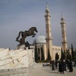 Συρία: Μεγάλης κλίμακας στρατιωτική επιχείρηση σε συνοικίες αλαουιτών στην πόλη Χομς