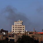 Ισραηλινοί βομβαρδισμοί στην Υεμένη εν μέσω επίσκεψης του επικεφαλής του ΠΟΥ