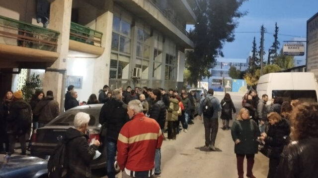 Κινητοποίηση στα Σεπόλια ενάντια σε προσπάθεια έξωσης οικογένειας με ΑμεΑ