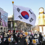 Ο σκηνοθέτης του «Squid Game» συγκρίνει τη νέα σεζόν με την πολιτική αναταραχή στη Νότια Κορέα