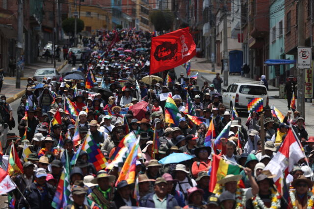 Βολιβία: Η πορεία υποστηρικτών του Έβο Μοράλες έφθασε στη Λα Πας