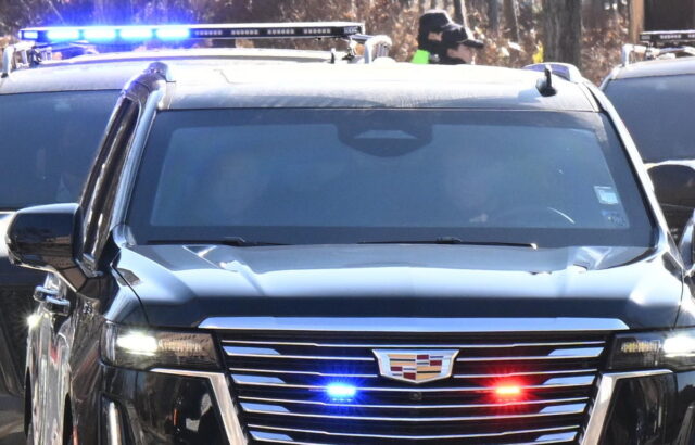 Νότια Κορέα: Μετά την ιστορική σύλληψή του, ο Γιουν Σοκ-γελ σιωπά στην ανάκριση