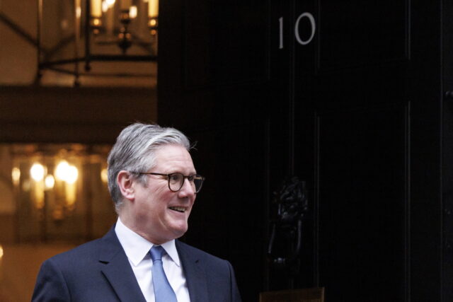 Ουκρανία: Συνάντηση Στάρμερ – Ζελένσκι στο Κίεβο