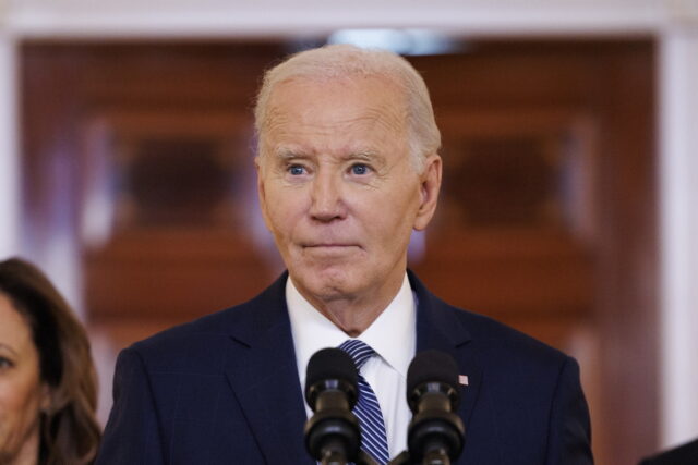 Ο Μπάιντεν εντάσσει την Κύπρο σε εξοπλιστικά προγράμματα των ΗΠΑ