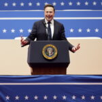 Οργισμένος ο Ίλον Μασκ με τη Wikipedia γιατί καταχώρησε τον ναζιστικό χαιρετισμό