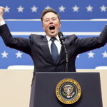 Θύελλα αντιδράσεων για τον «ναζιστικό» χαιρετισμό του Ίλον Μασκ