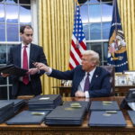 ΗΠΑ: Ο Ντόναλντ Τραμπ απονέμει χάρη στον δημιουργό ιστοσελίδας στο dark web όπου διακινούνταν ναρκωτικά