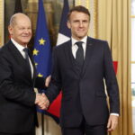 Γαλλία: Συνάντηση Μακρόν – Σολτς στον απόηχο των δηλώσεων Τραμπ για τους δασμούς
