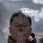 Η Ασία υποδέχεται την έλευση της «χρονιάς του φιδιού»