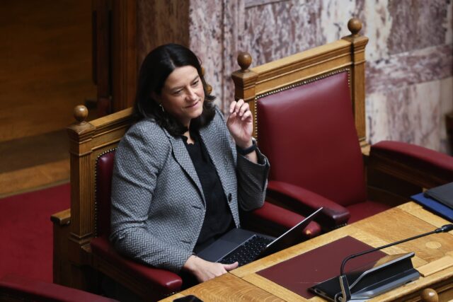 Αντιδράσεις για τον νέο τρόπο καταβολής του επιδόματος ανεργίας