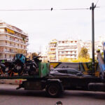 Επιχείρηση “γερανός” σε μηχανάκια στην Πλ. Κυψέλης