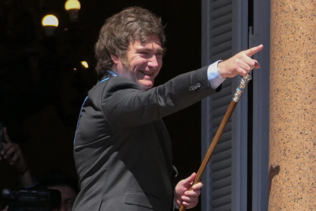 Στα «βήματα» του Τραμπ ο Μιλέι: Η Αργεντινή αποσύρεται από τον Παγκόσμιο Οργανισμό Υγείας