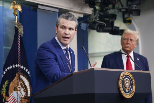 ΝΑΤΟ: Στις Βρυξέλλες ο Αμερικανός υπουργός Άμυνας Πιτ Χέγκσεθ