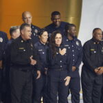 Οι πυροσβέστες του Λος Άντζελες καταχειροκροτήθηκαν στα Grammy