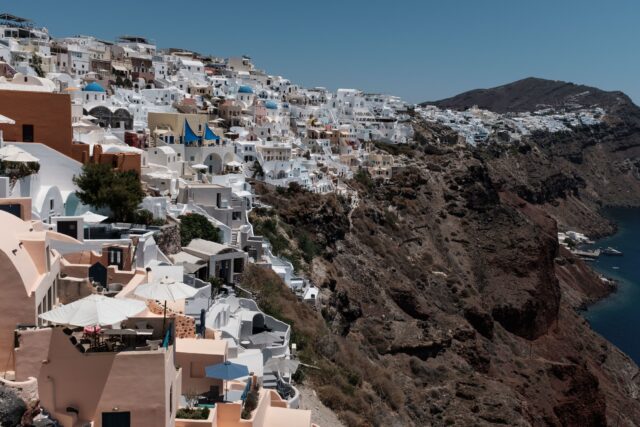 Ο χορός των δονήσεων συνεχίζεται στις Κυκλάδες