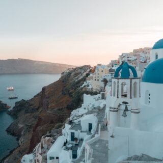 Δύο νέες σεισμικές δονήσεις, κοντά στη Σαντορίνη. Στο νησί η ΕΜΑΚ, σύσκεψη στο Μαξίμου