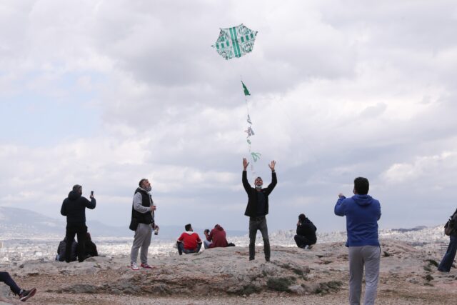 Πώς αμείβονται οι μισθωτοί του ιδιωτικού τομέα που θα εργαστούν την Καθαρά Δευτέρα