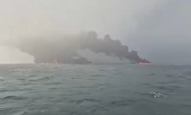 Βρετανία: Τουλάχιστον 32 τραυματίες από τη σύγκρουση δεξαμενόπλοιου και φορτηγού πλοίου