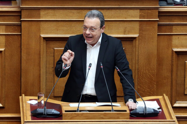 Σ. Φάμελλος: «Υποχρέωση της κυβέρνησης να πάρει διεθνείς πρωτοβουλίες για τη Συρία»