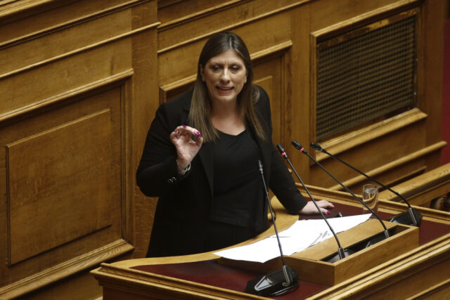 Ζ. Κωνσταντοπούλου: «Ο πρωθυπουργός και οι εμπλεκόμενοι υπουργοί να δηλώσουν διαθέσιμοι για να δικαστούν»