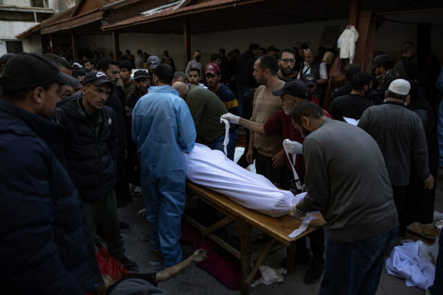 Γάζα: 970 Παλαιστίνιοι νεκροί από τους ισραηλινούς βομβαρδισμούς σε διάστημα 48 ωρών