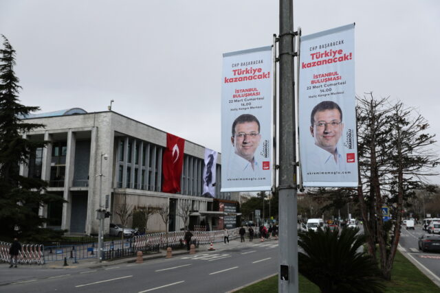 Τουρκία: Η αντιπολίτευση καλεί σε πανεθνικές διαδηλώσεις κατά της σύλληψης Ιμάμογλου