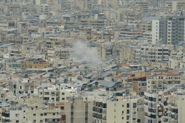 Λίβανος: Το Ισραήλ βομβάρδισε πυκνοκατοικημένη συνοικία της Βηρυτού