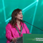 ΠΑΣΟΚ: Αναστολή κομματικής ιδιότητας για ένα χρόνο στην Κατερίνα Μπατζελή