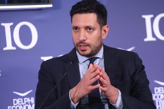 Κ. Κυρανάκης: «Δεν καταργείται ο δεύτερος μηχανοδηγός»