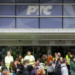 Σερβία: Φοιτητές απέκλεισαν τη δημόσια τηλεόραση διαμαρτυρόμενοι για τον τρόπο που καλύπτει τις κινητοποιήσεις τους