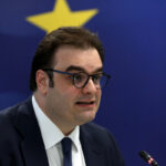 Τα εισοδηματικά κριτήρια για την επιστροφή ενοικίου και το επίδομα σε χαμηλοσυνταξιούχους