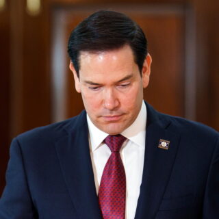 Διαπραγματεύσεις για ειρήνη στην Ουκρανία: Ο Ρούμπιο ακύρωσε το ταξίδι του στο Λονδίνο