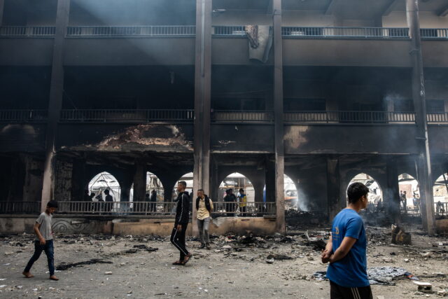 Το Ισραήλ βομβάρδισε νοσοκομείο στη Γάζα – Νεκρός ένας δημοσιογράφος