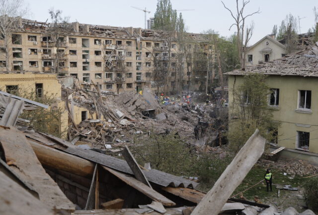 Ουκρανία: Οι προτάσεις Ευρωπαίων και Αμερικανών για τον τερματισμό του πολέμου